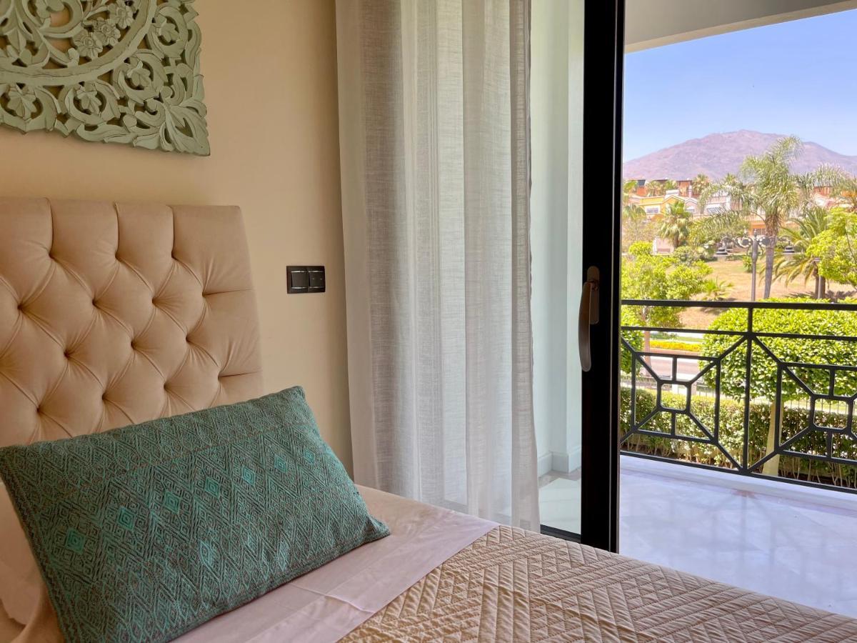 Doncella Beach , Apartamento Con Vistas Al Mar Эстепона Экстерьер фото