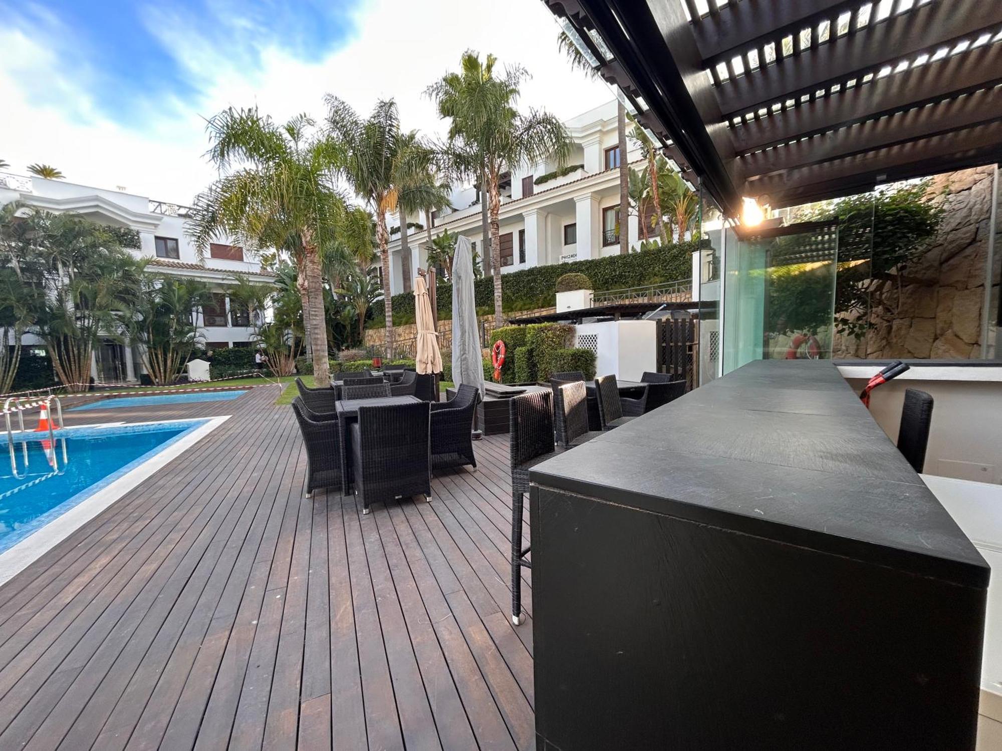 Doncella Beach , Apartamento Con Vistas Al Mar Эстепона Экстерьер фото